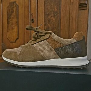 Massimo Dutti Brown and Tan Sneakers